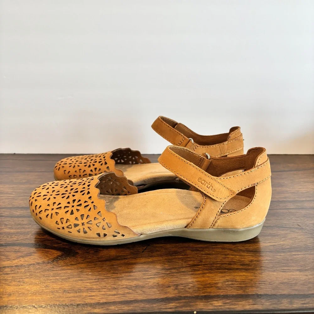 Earth Origins Etbella Bronnie Perforated Leather Mary Janes Sz 9 Comfort Shoes